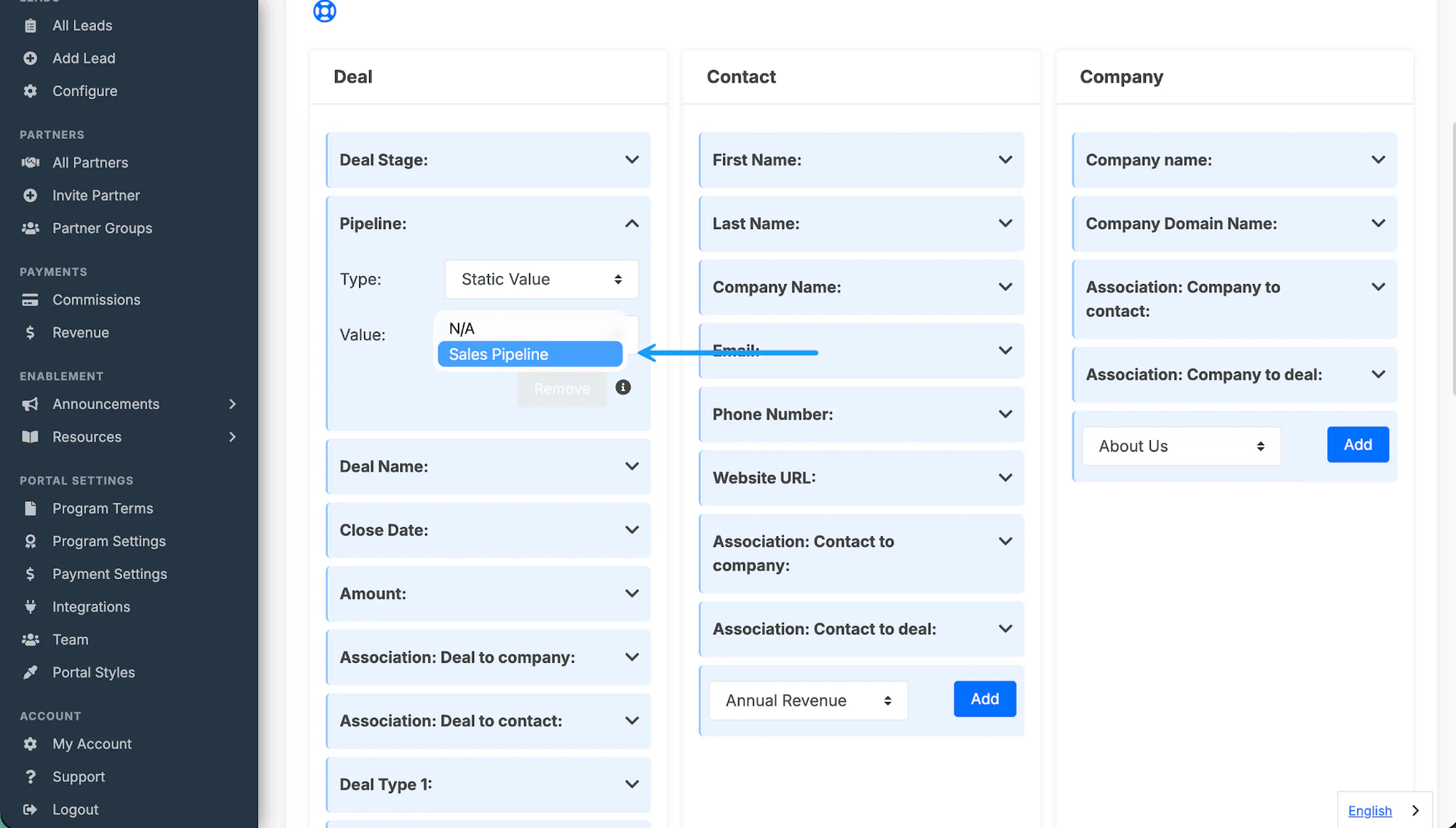 The Pipeline object dropdown showing available HubSpot pipelines.